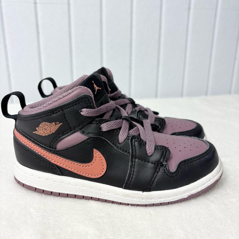 Jordan Toddler Air 1 Mid‎ SEKids Sneakers in Black and Purple Toddler size 10C